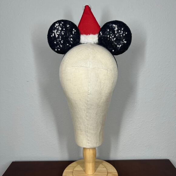 🎄 Santa Hat Mickey Ears | Disney-Inspired Unisex Christmas Mouse Ears Headband - Picture 4 of 5